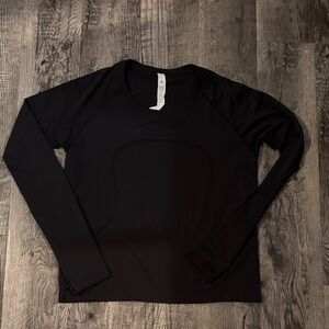 Lululemon Swiftly Tech Long Sleeve - Waist Length - Black - Size 12